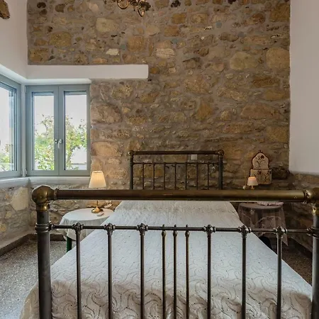 Iliopetra House Sívas